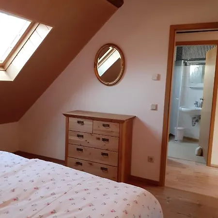 Berkele Fuer 8 Bis 12 Personen Holiday home Neumagen-Dhron