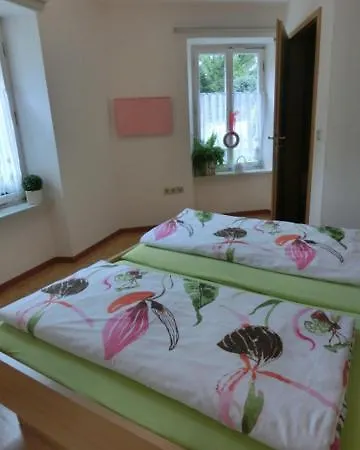 Berkele Fuer 8 Bis 12 Personen Neumagen-Dhron