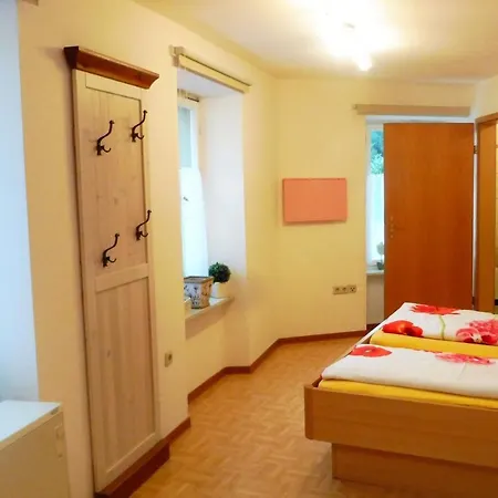 Berkele Fuer 8 Bis 12 Personen