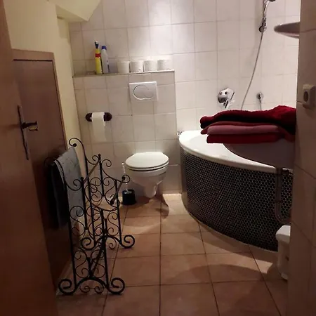 Berkele Fuer 8 Bis 12 Personen * Neumagen-Dhron