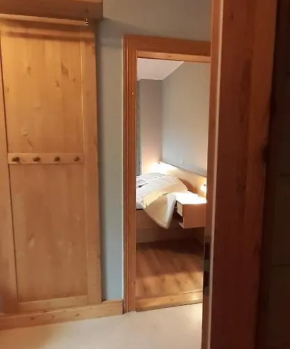 Semesterbostad Berkele Fuer 8 Bis 12 Personen