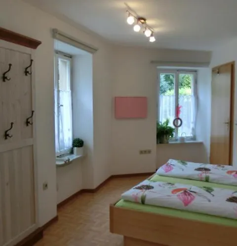 Semesterbostad Berkele Fuer 8 Bis 12 Personen Neumagen-Dhron