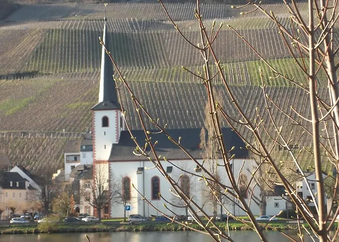 Berkele Fuer 8 Bis 12 Personen Semesterbostad *