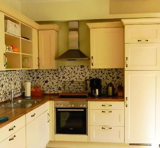 Berkele Fuer 8 Bis 12 Personen * Neumagen-Dhron